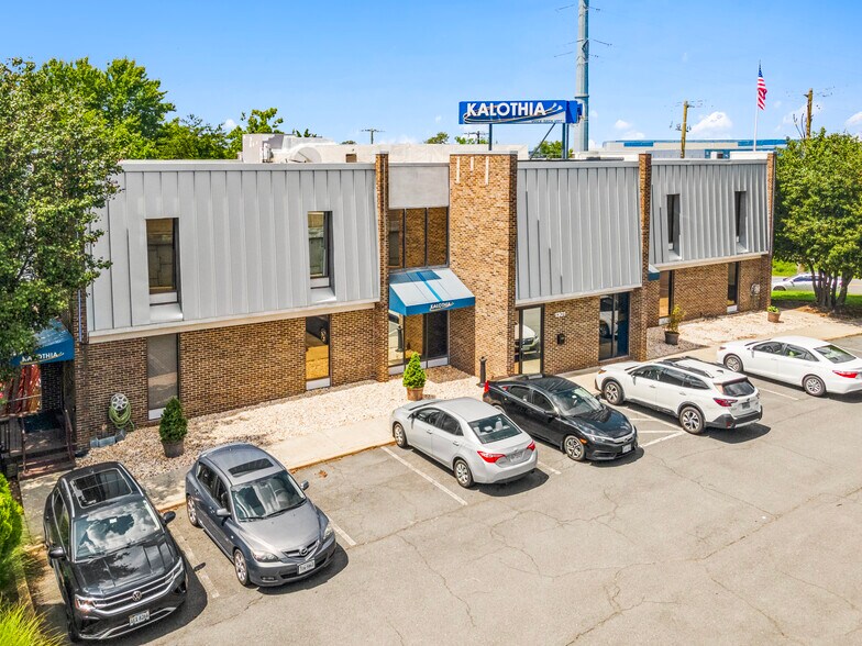 More Photos Of 1301 Moran Rd, Sterling Office For Sale