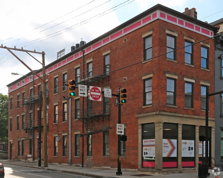 More Photos Of 1834 Race St, Cincinnati Office For Lease