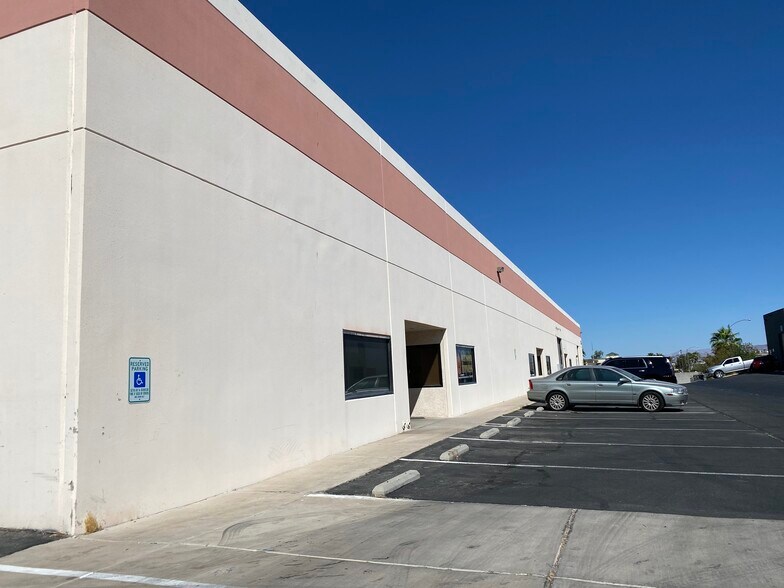 More Photos Of 6225 S Mojave Rd, Las Vegas Warehouse For Lease