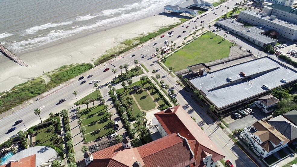 More Photos Of 2102 Seawall Blvd, Galveston Land For Sale