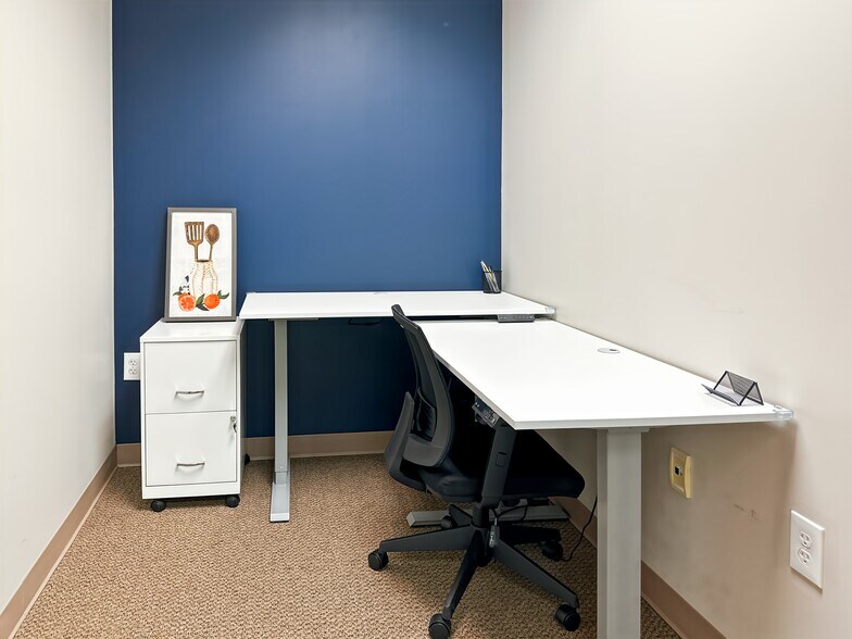 More Photos Of 424 Lewis Hargett Cir, Lexington Coworking Space