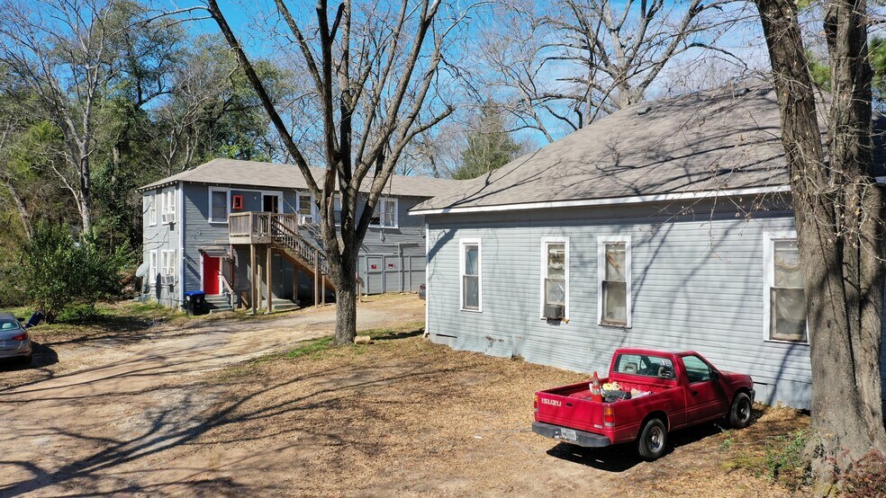 More Photos Of 443 S Main St, Longview Apartments For Sale
