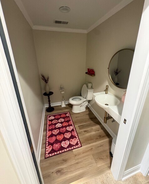 More Photos Of 421-425 S Broad St, Edenton Storefront Retail Residential For Sale