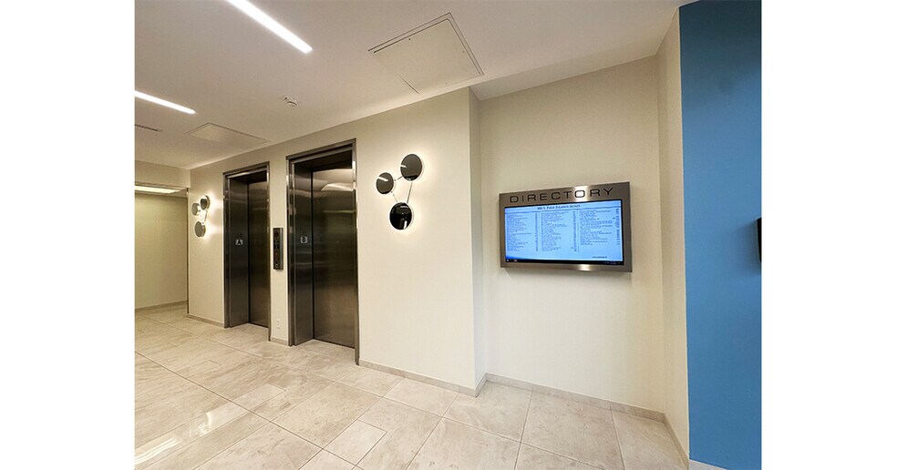 More Photos Of 300 S Pine Island Rd, Plantation Office For Lease