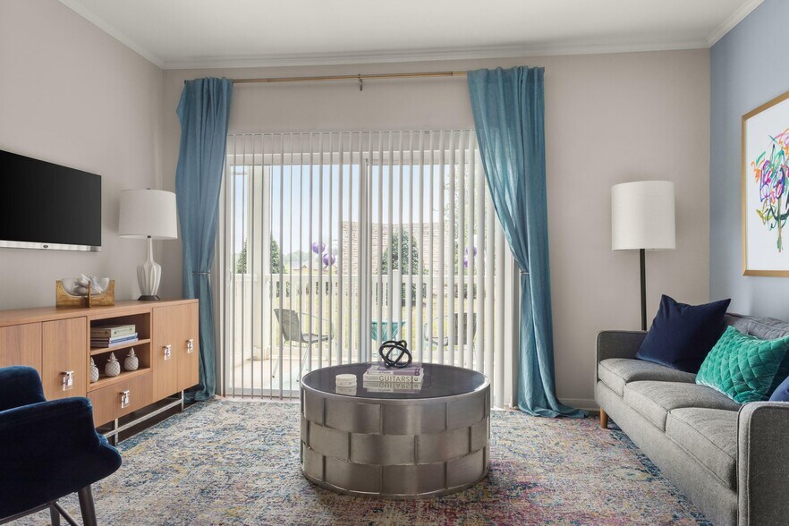 More Photos Of 14400 Palladium Dr, Midlothian Apartments For Sale