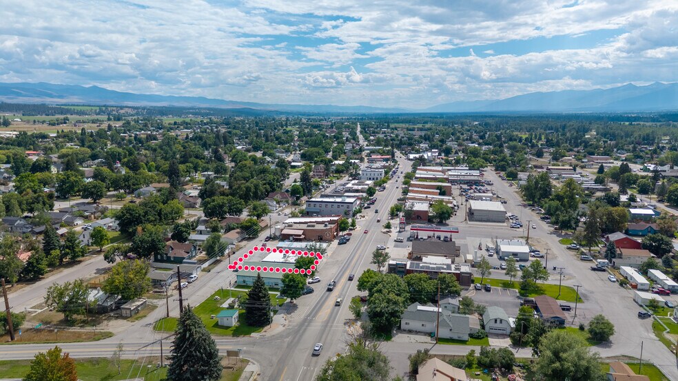 More Photos Of 108 Main St, Stevensville General Retail For Sale