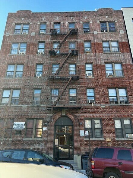 Primary Photo Of 2319 Belmont Ave, Bronx Apartments For Sale