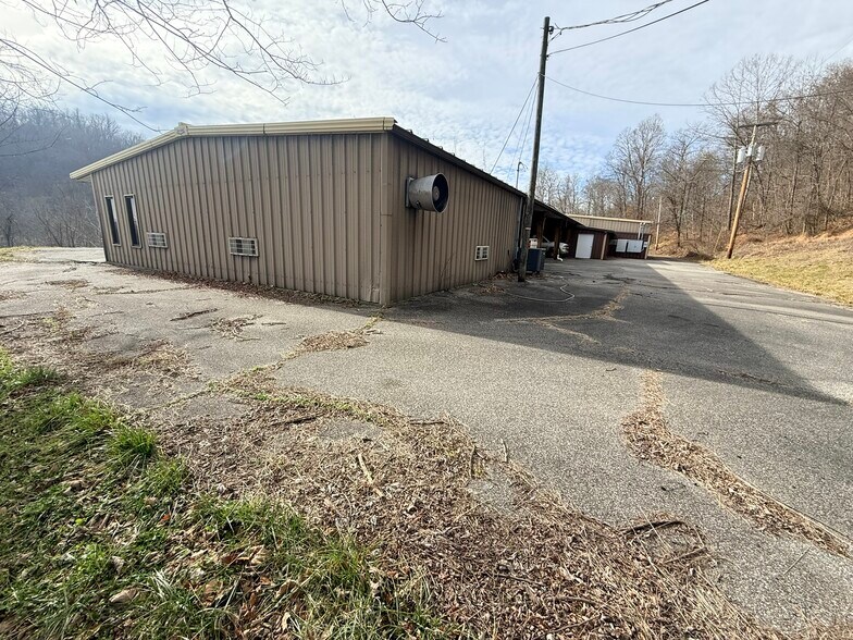 More Photos Of 13125 Old US Route 23, Catlettsburg Industrial For Sale
