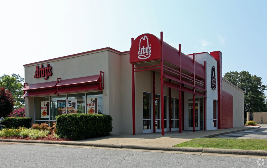 More Photos Of 1436 N Main St, Fuquay Varina Unknown For Lease