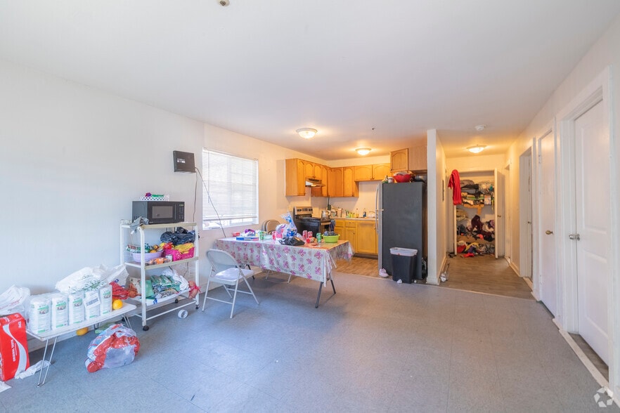 More Photos Of 3142 Coolidge Ave, Oakland Apartments For Sale