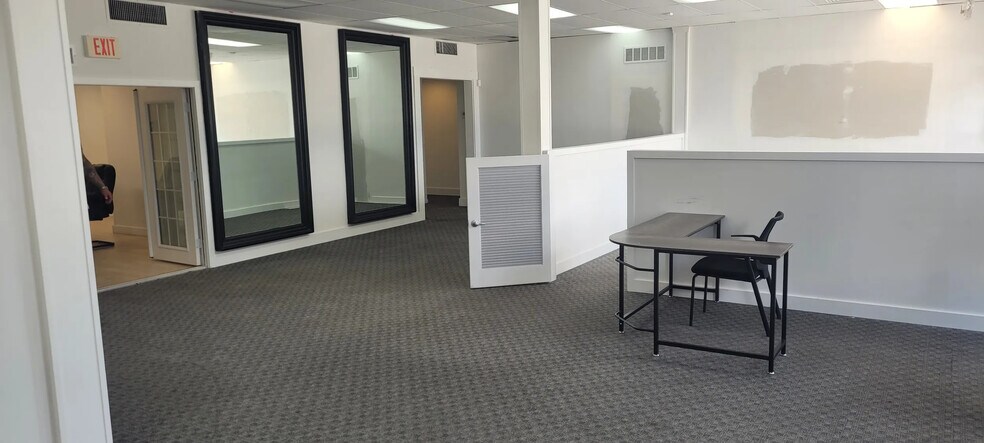 More Photos Of 475-487 Le Jeune Rd, Miami Unknown For Lease