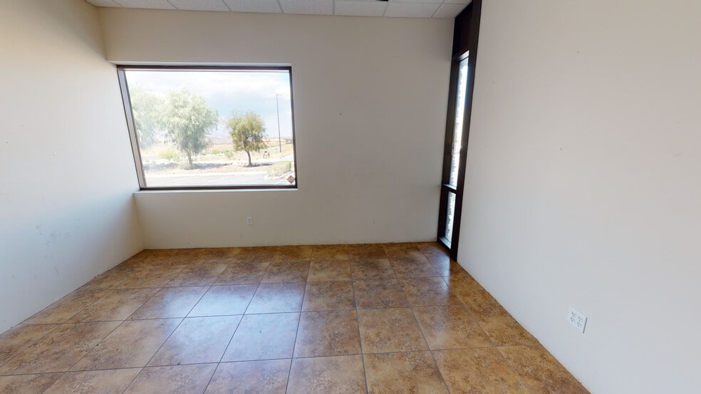 More Photos Of 2540 Landon Dr, Bullhead City Industrial For Sale