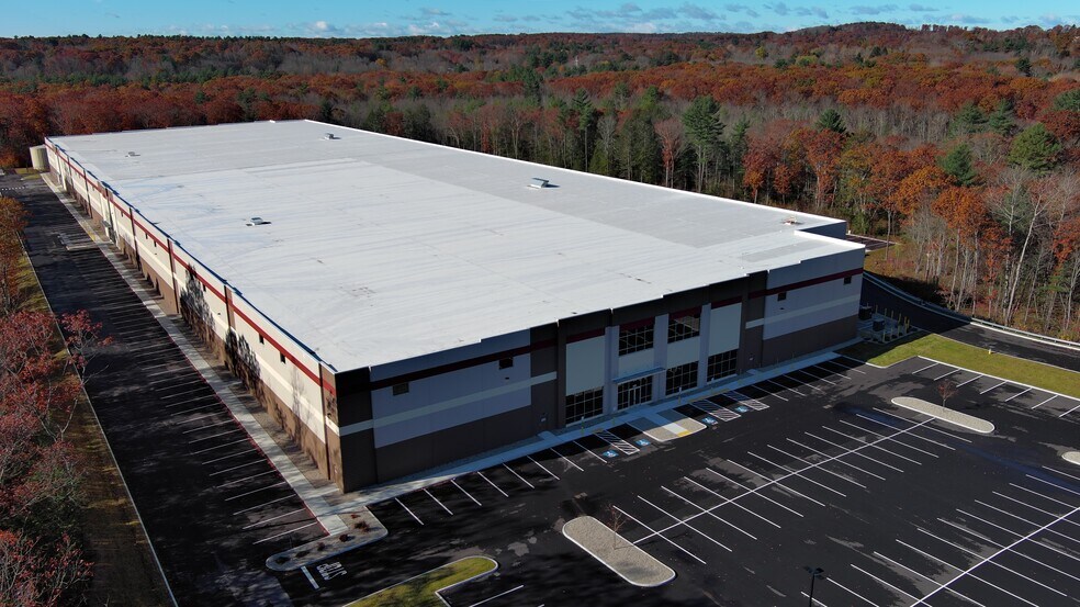 More Photos Of 90 Huntoon Memorial Hwy, Leicester Warehouse For Lease