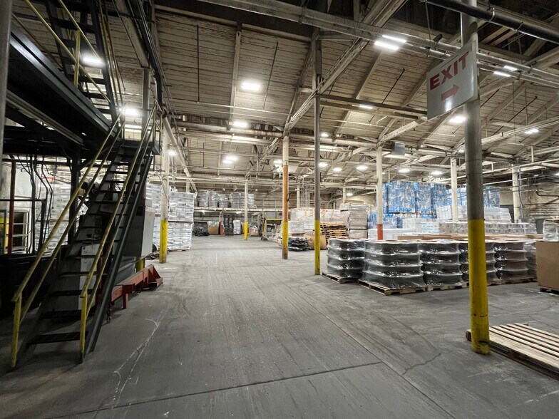 More Photos Of 99 5th Ave, Paterson Warehouse For Sale