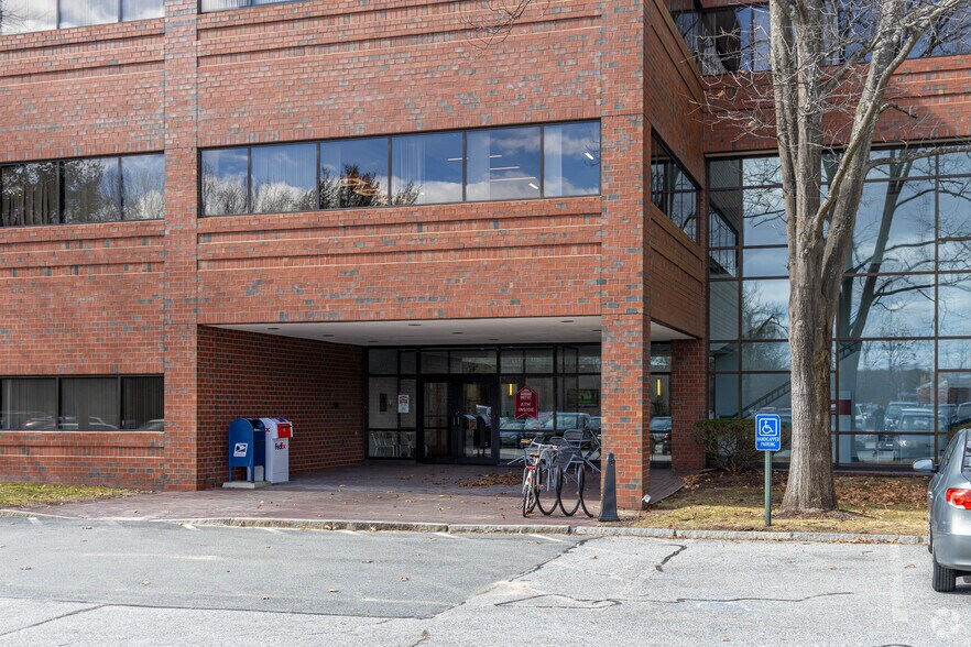More Photos Of 70 Westview St, Lexington Office For Lease