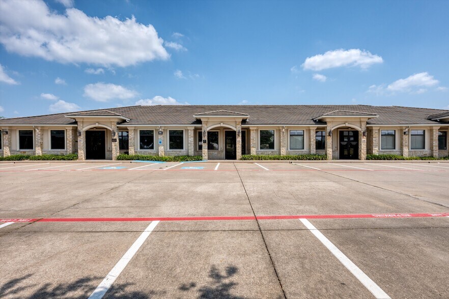 More Photos Of 6513 Preston Rd, Plano Medical For Sale