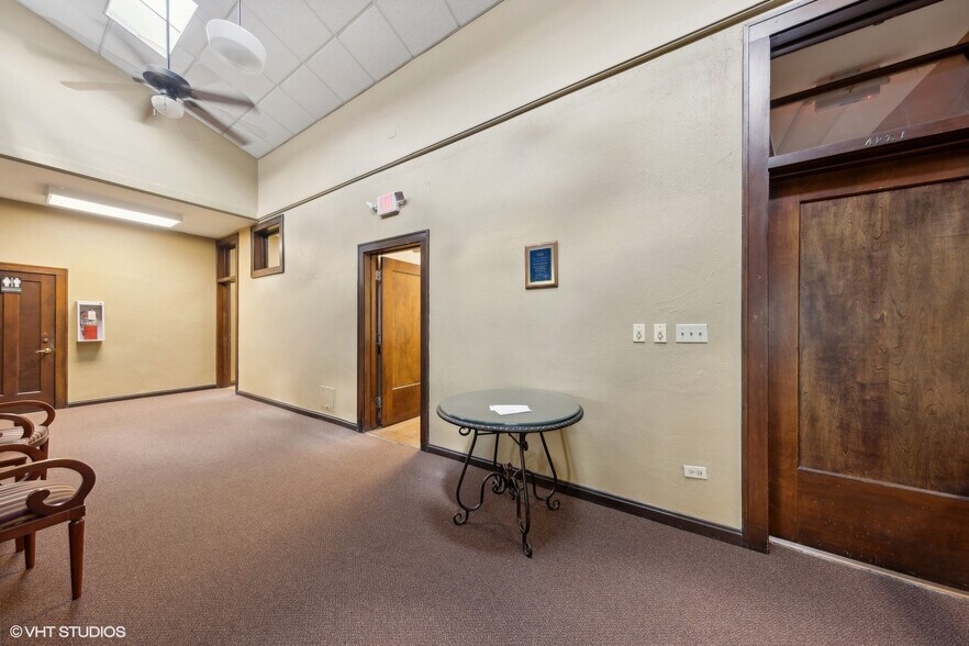 More Photos Of 536 Crescent Blvd, Glen Ellyn Unknown For Lease