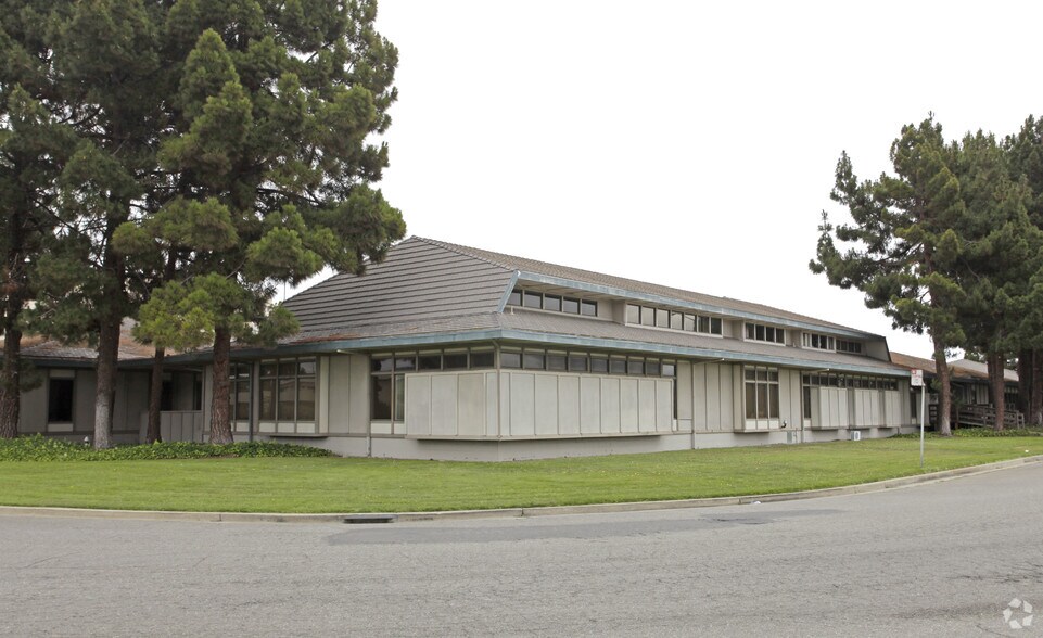 More Photos Of , Oakland Office For Sale