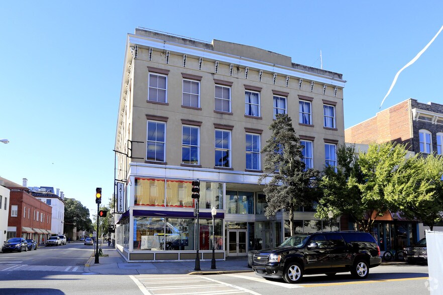 More Photos Of 301 W Broughton St, Savannah Loft Creative Space For Lease