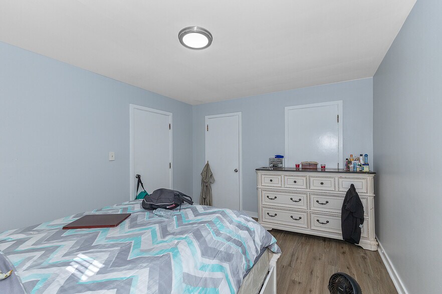 More Photos Of 6914 Montgomery Rd, Cincinnati Apartments For Sale