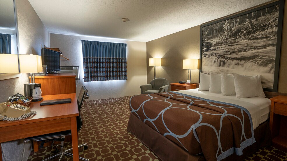 More Photos Of 2006 S Haynes Ave, Miles City Hotel For Sale