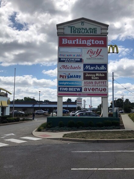 More Photos Of 533 S Broad St, Meriden Unknown For Lease