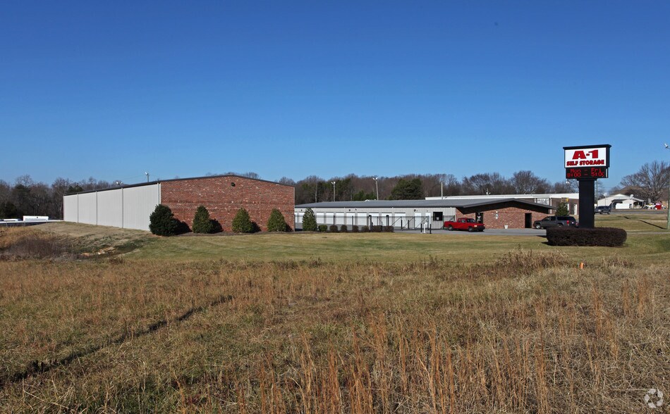 More Photos Of 14735 Lucia Riverbend Hwy, Stanley Self Storage For Lease