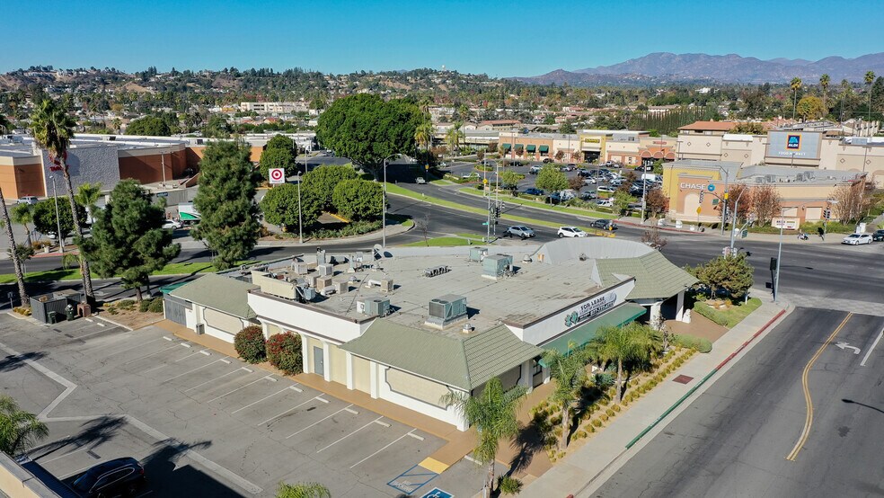 More Photos Of 2000 W Main St, Alhambra Restaurant For Lease