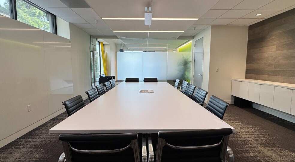 More Photos Of 1115 3rd St, San Rafael Office For Sale