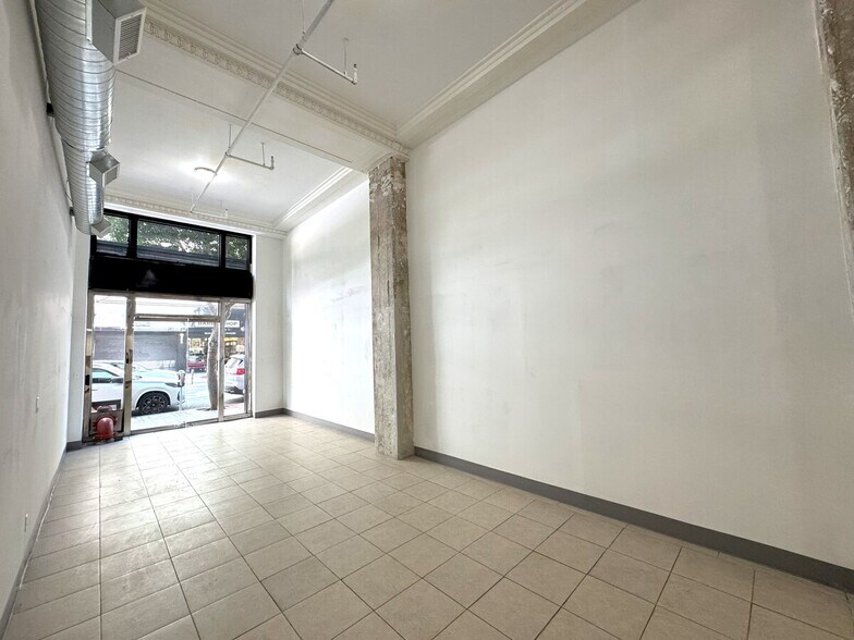 More Photos Of 100-112 W 9th St, Los Angeles Office For Lease