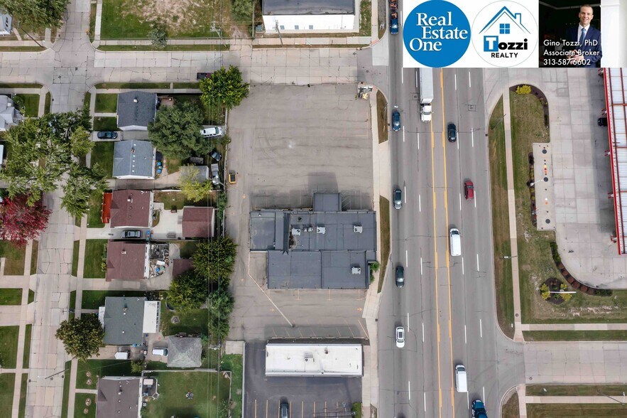 More Photos Of 27253 Van Dyke Ave, Warren Medical For Lease