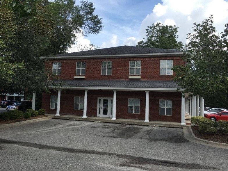 More Photos Of 2709 Market St, Wilmington Office For Lease