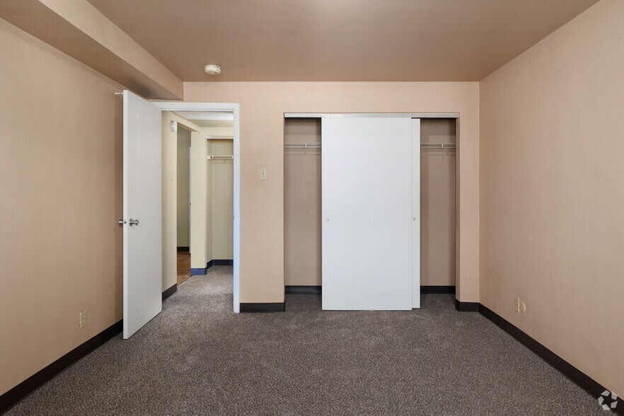 More Photos Of 9860 Le Coeur Ct, Saint Ann Apartments For Sale