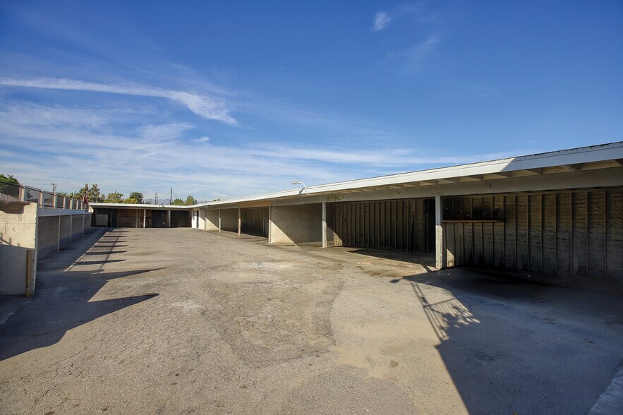 More Photos Of 5027 Clara St, Cudahy Apartments For Sale