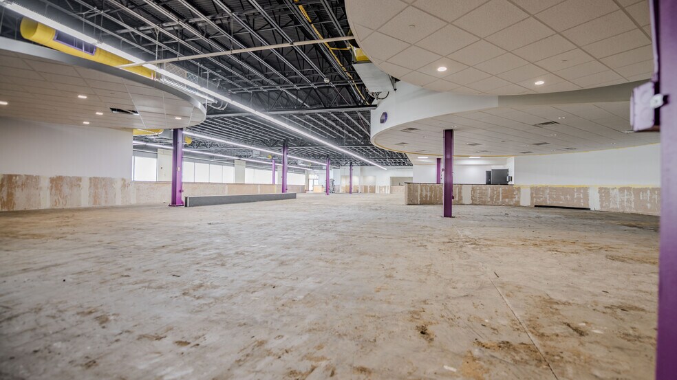 More Photos Of 1020 Commerce Park Dr, Williamsport Flex For Lease