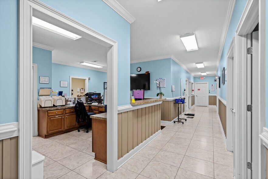 More Photos Of 3583 US-17 BUS, Murrells Inlet Medical For Lease