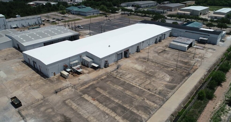 More Photos Of 12221 N Houston Rosslyn Rd, Houston Unknown For Lease