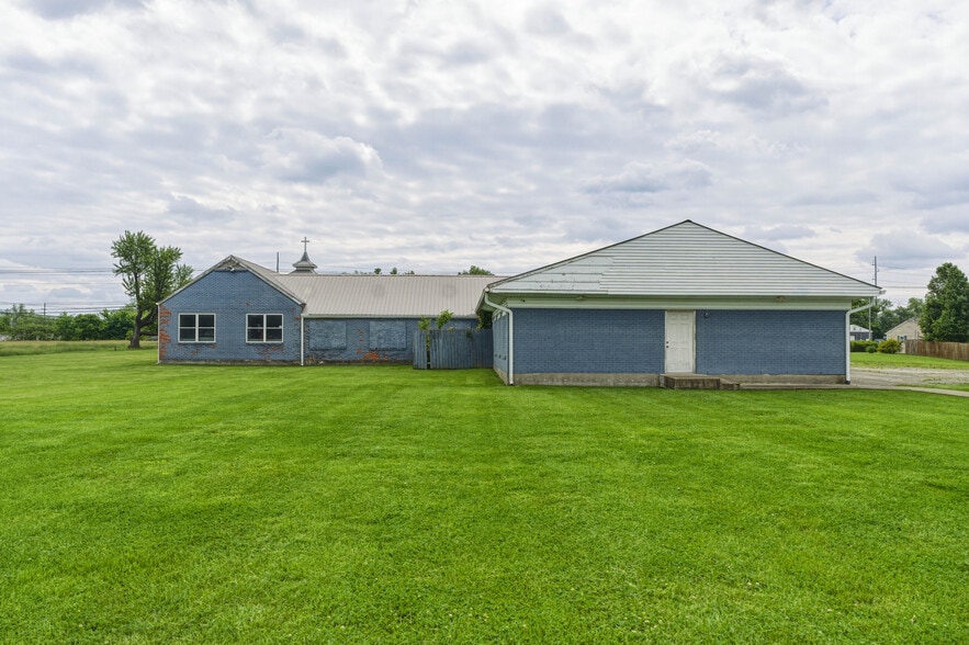 More Photos Of 13908 Dixie Hwy, Louisville Religious Facility For Sale