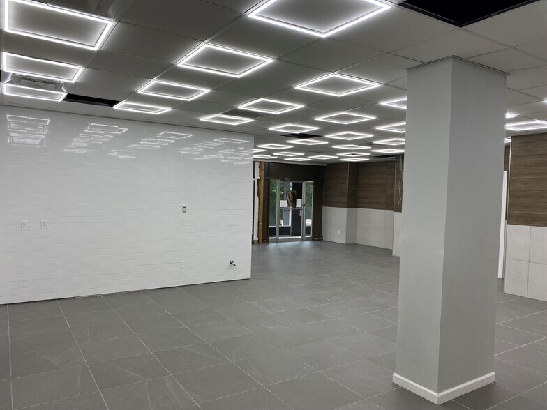 More Photos Of 101 Three Rivers N, Fort Wayne Apartments For Lease