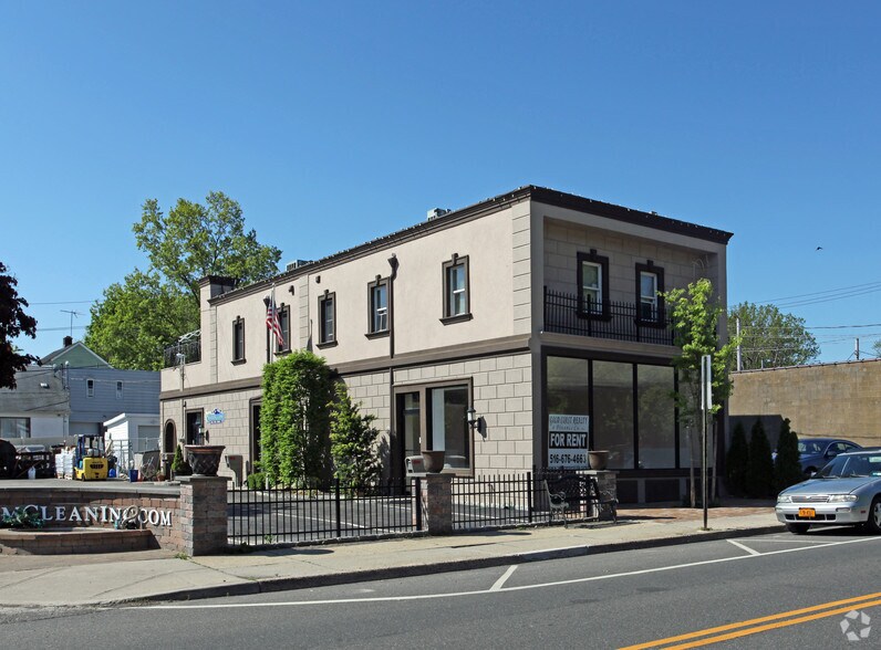 Primary Photo Of 49 Glen Head Rd, Glen Head Storefront Retail Office For Lease
