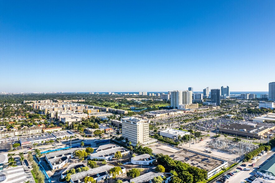 More Photos Of 1250 E Hallandale Beach Blvd, Hallandale Beach Office For Lease
