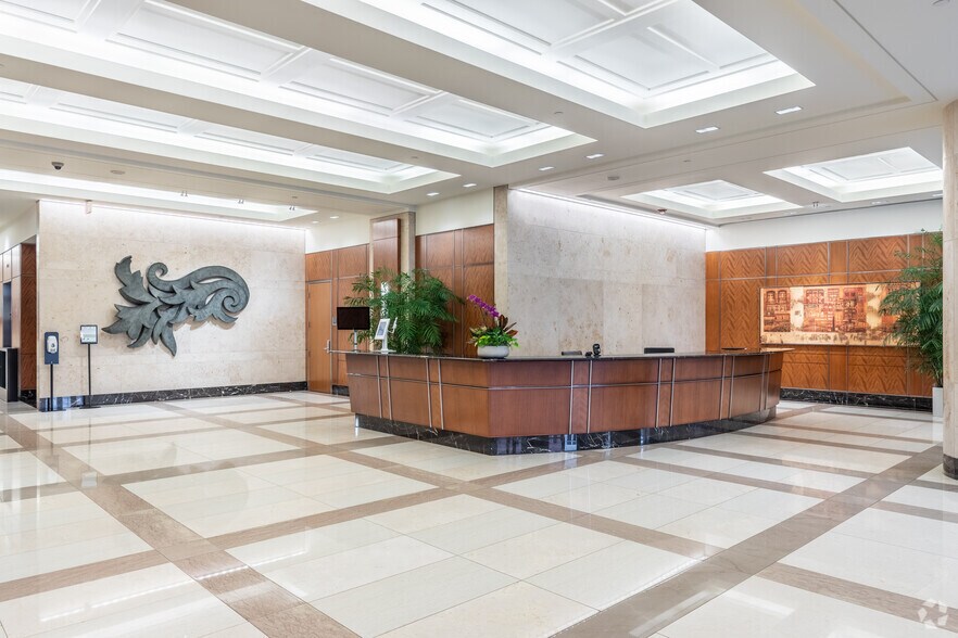 More Photos Of 950 F St NW, Washington Office For Lease