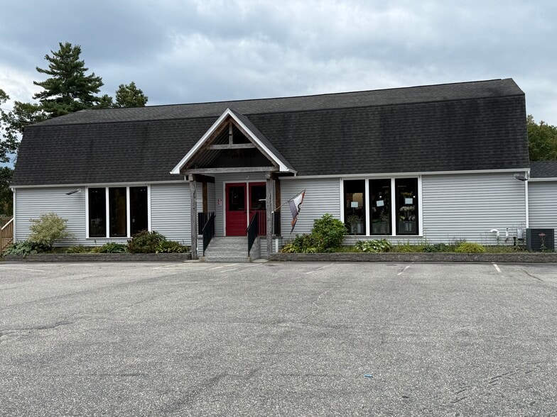 More Photos Of 3 Rockingham Rd, Londonderry Freestanding For Sale