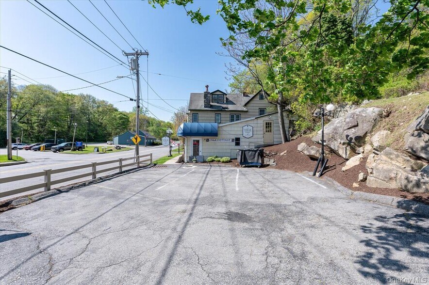 More Photos Of 544 US-6, Mahopac Freestanding For Sale