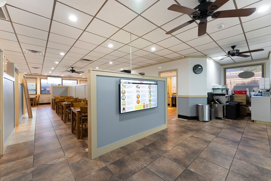 More Photos Of 140 E Felton Rd, Cartersville Restaurant For Sale