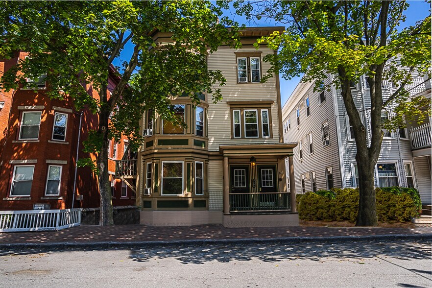 More Photos Of 75 Sherman St, Portland Apartments For Sale