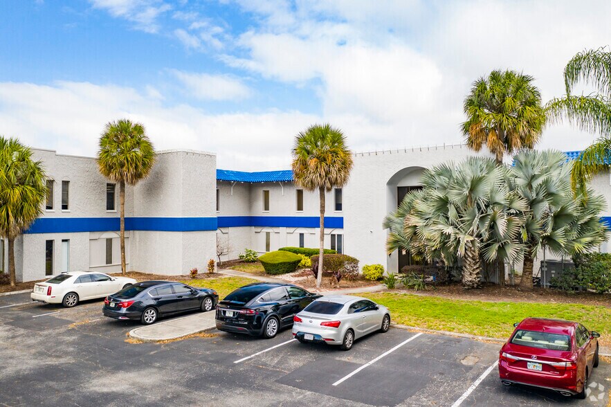 More Photos Of 5118 N 56th St, Tampa Office For Lease