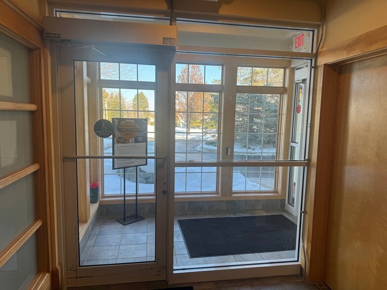 More Photos Of 3425 Superior Ave, Sheboygan Medical For Lease