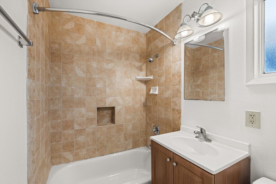 More Photos Of 204 N Chorro St, San Luis Obispo Multifamily For Sale