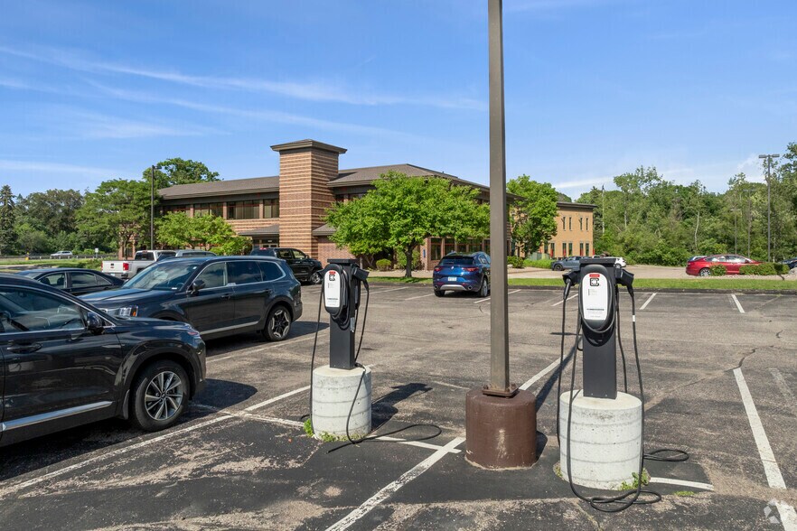 More Photos Of 14525 Hwy 7, Minnetonka Medical For Lease